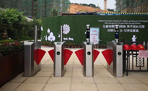 德翼智能告訴您人臉識別智慧校園的宿舍管理有什么不一樣