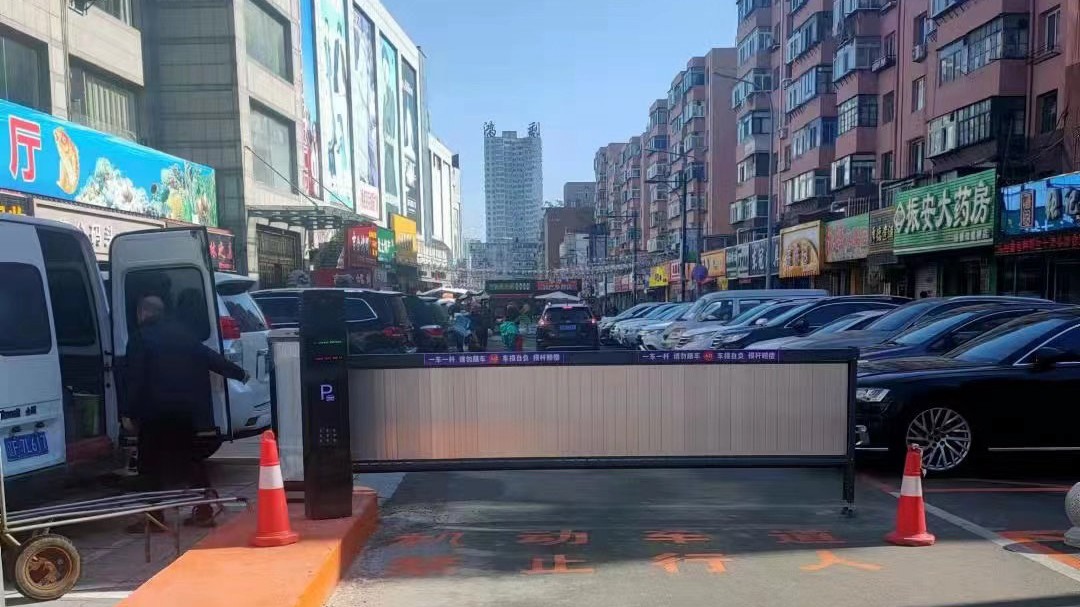 小區出入口車牌識別